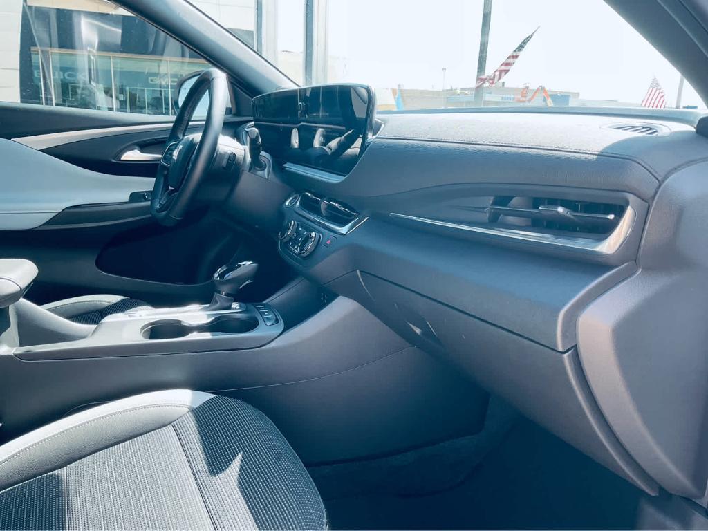 used 2024 Buick Envista car, priced at $25,000