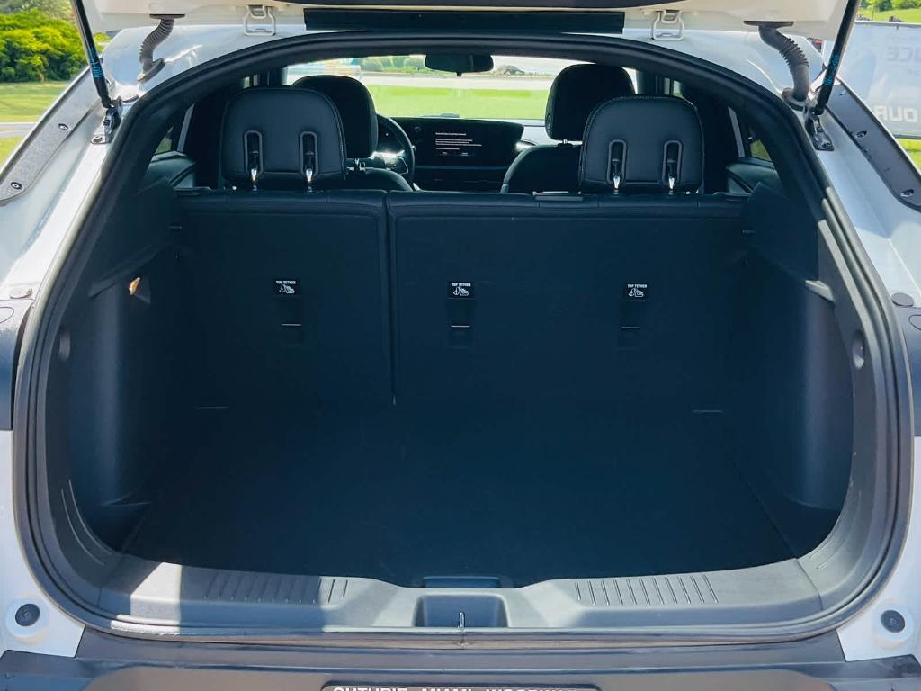 used 2024 Buick Envista car, priced at $25,000