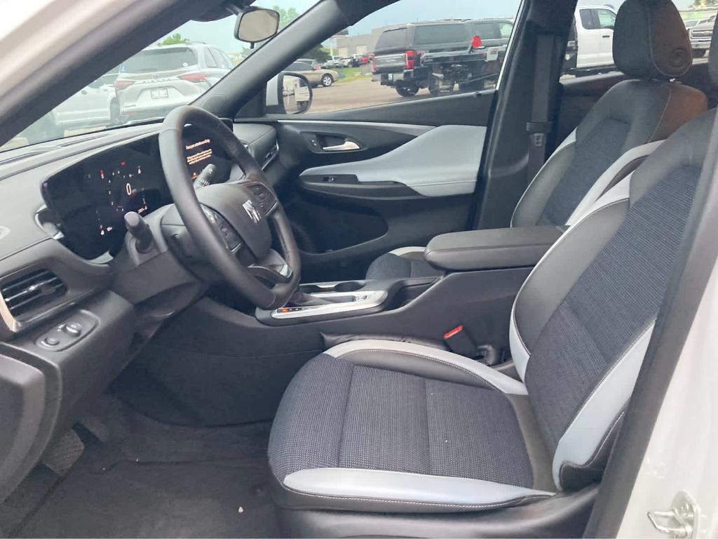 used 2024 Buick Envista car, priced at $24,000