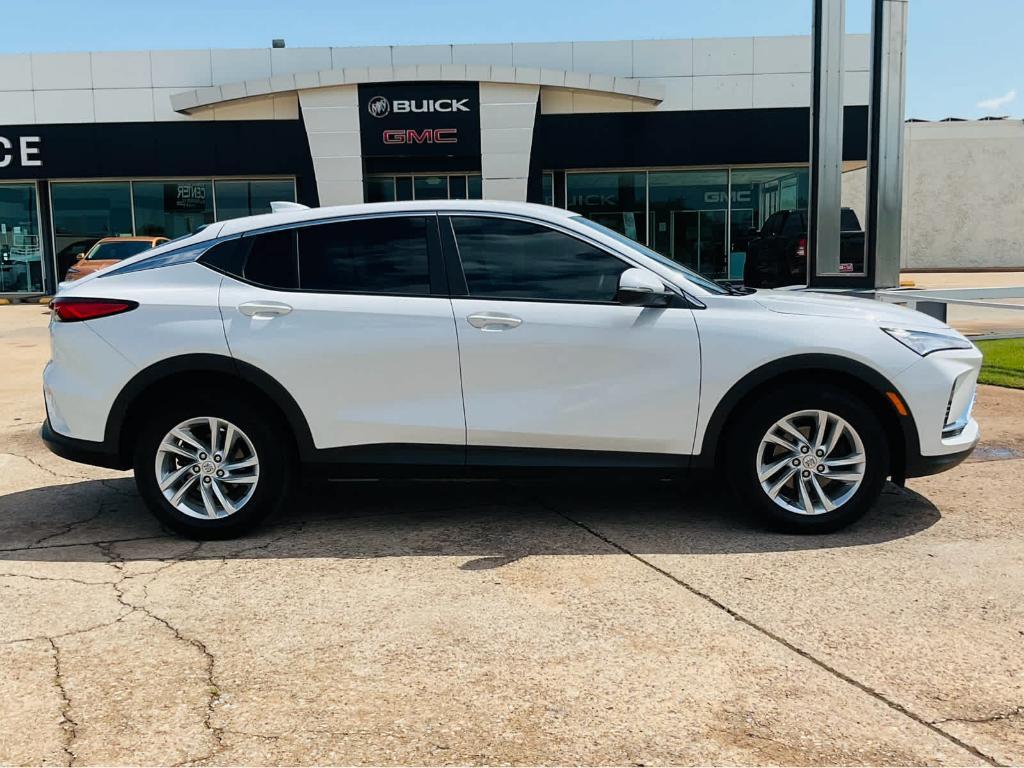used 2024 Buick Envista car, priced at $25,000