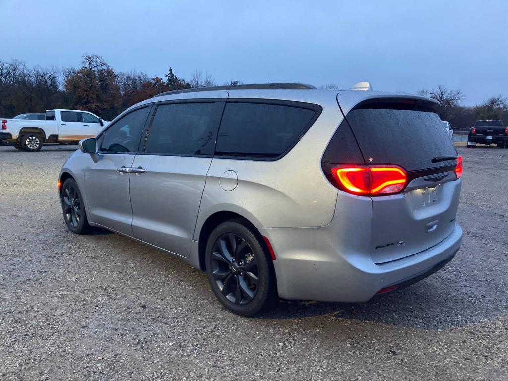 used 2020 Chrysler Pacifica car, priced at $24,000