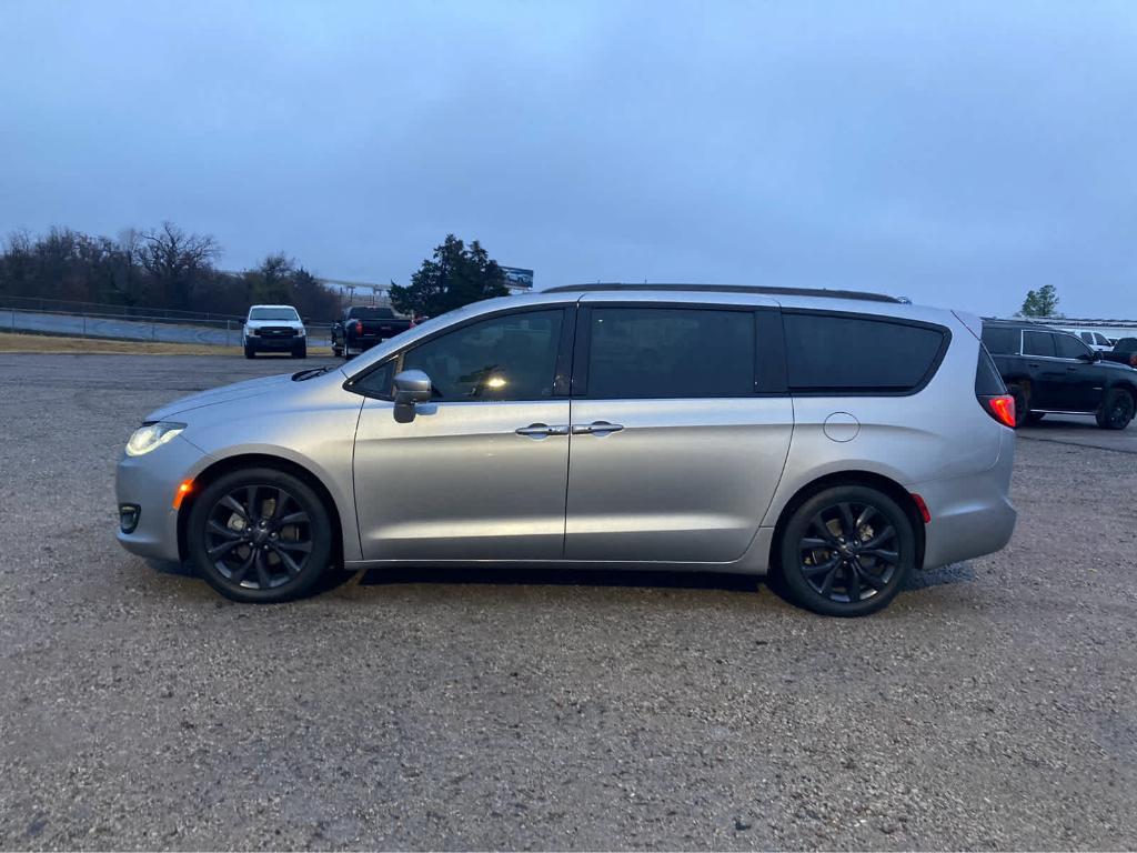 used 2020 Chrysler Pacifica car, priced at $24,000