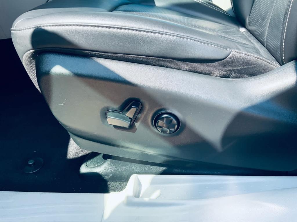 used 2023 Chrysler Pacifica car, priced at $24,750