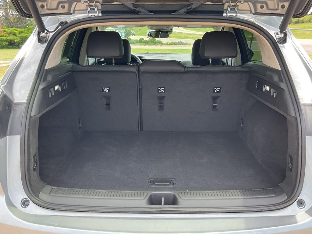 used 2023 Buick Envision car, priced at $33,000