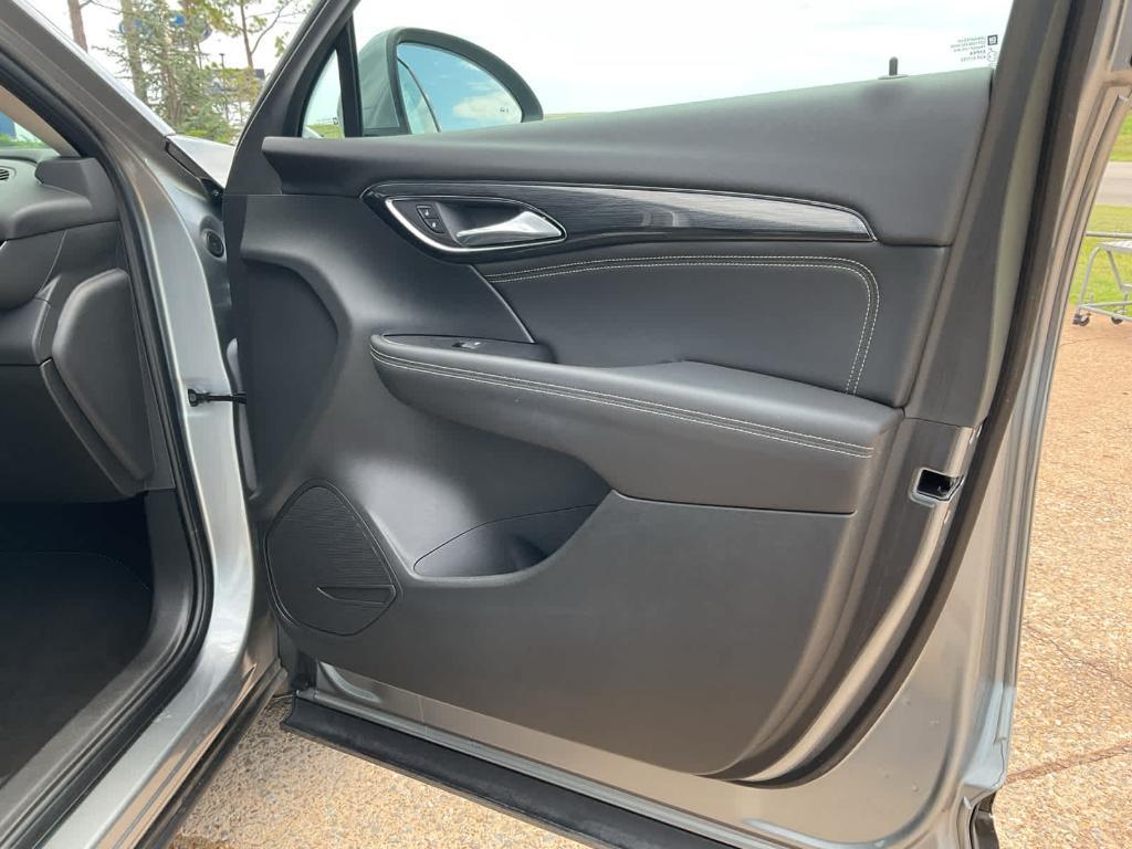 used 2023 Buick Envision car, priced at $33,000