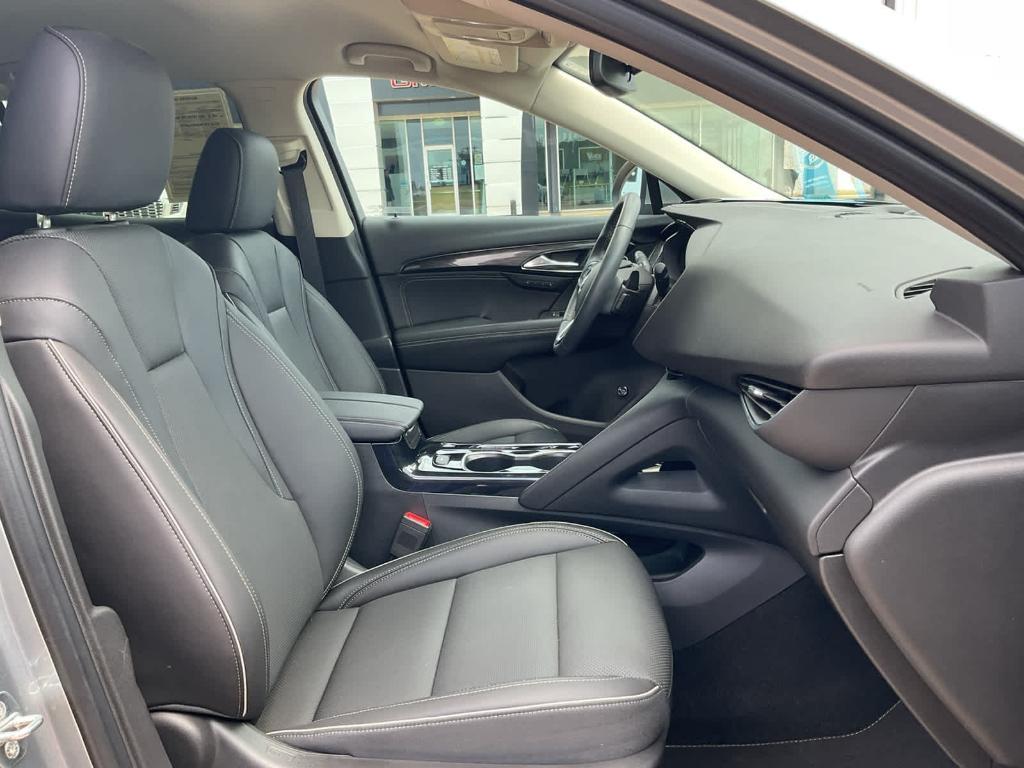 used 2023 Buick Envision car, priced at $33,000