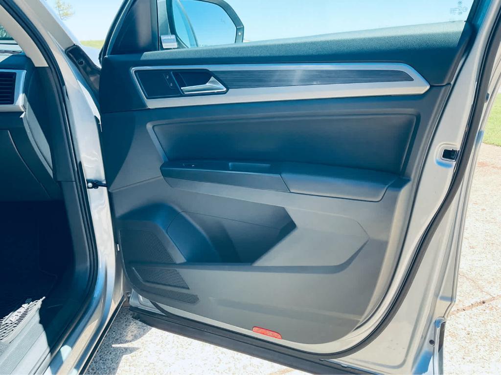 used 2021 Volkswagen Atlas car, priced at $26,500