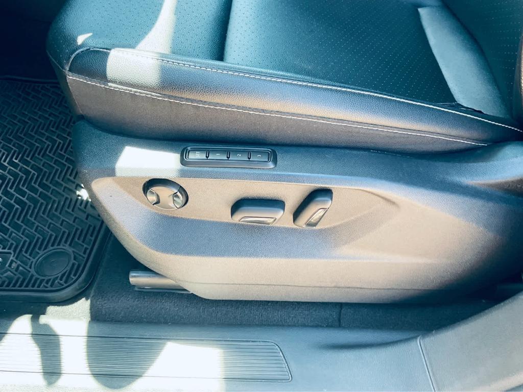 used 2021 Volkswagen Atlas car, priced at $26,500