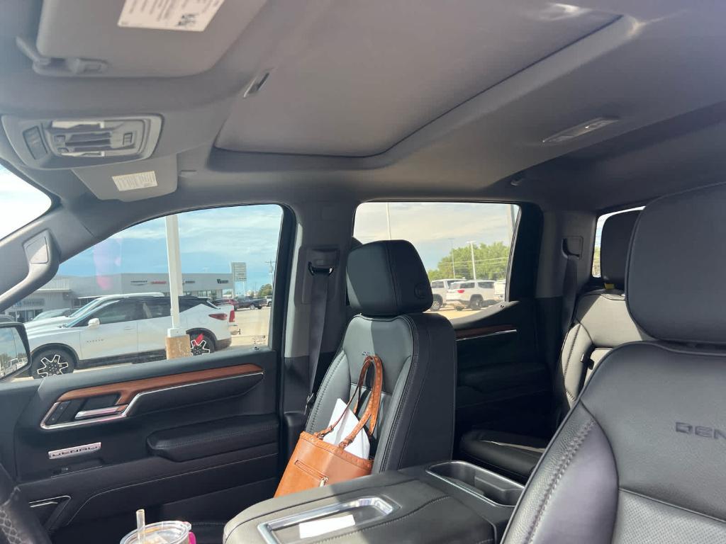 used 2022 GMC Sierra 1500 car, priced at $55,000