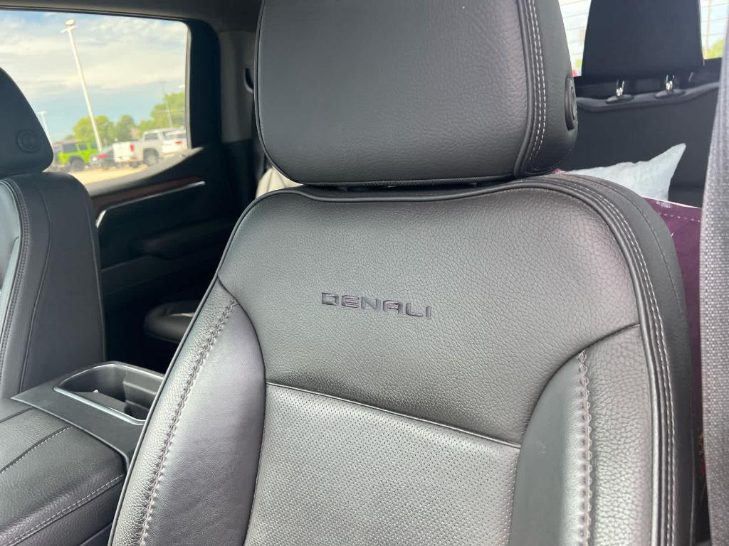used 2022 GMC Sierra 1500 car, priced at $55,000