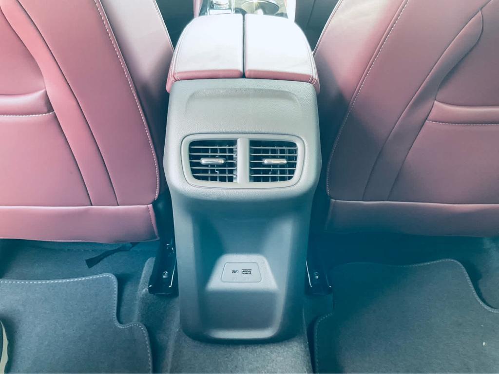 new 2025 Buick Envision car, priced at $40,540