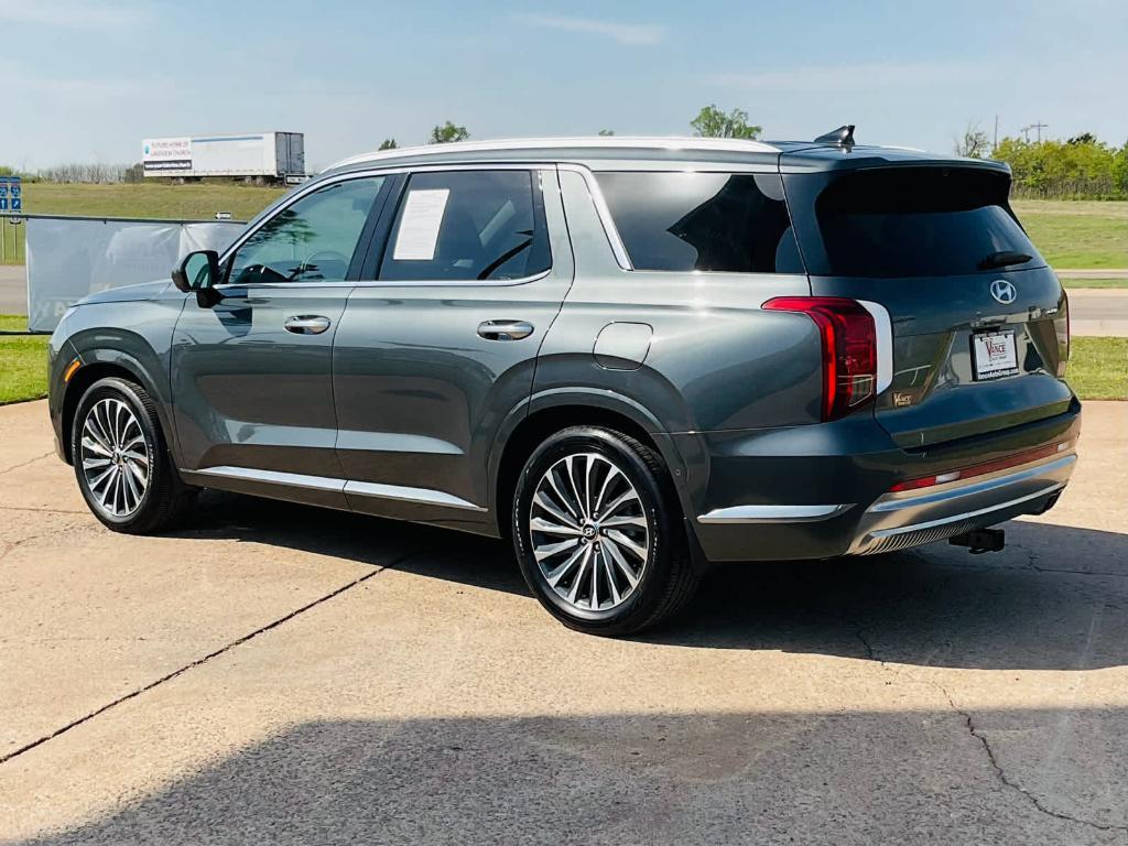 used 2023 Hyundai Palisade car, priced at $43,000