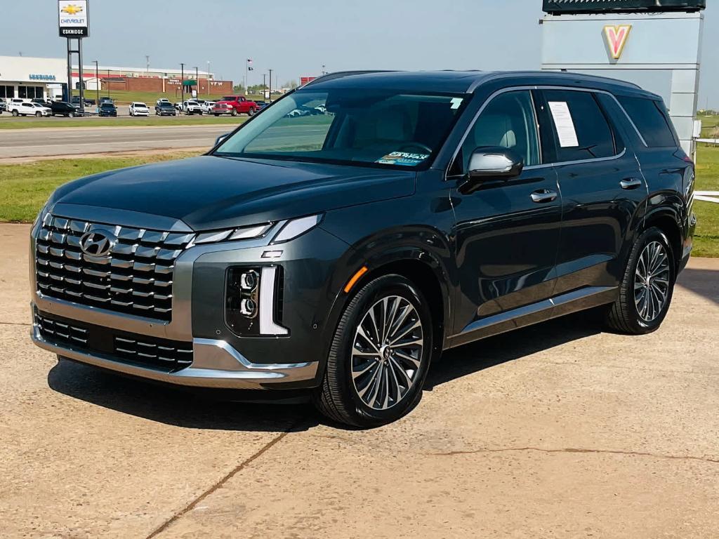 used 2023 Hyundai Palisade car, priced at $43,000