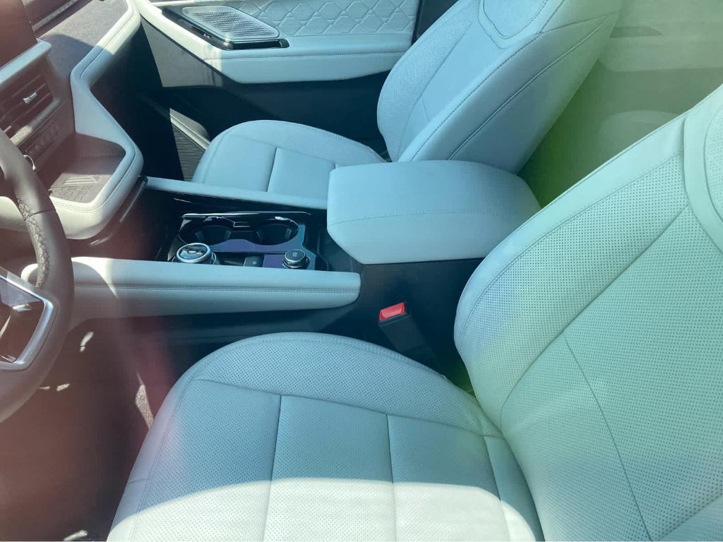 new 2025 Ford Explorer car, priced at $64,750