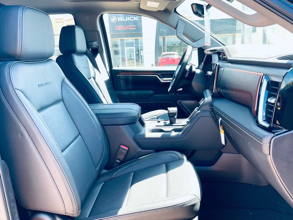 new 2025 GMC Sierra 1500 car, priced at $66,500