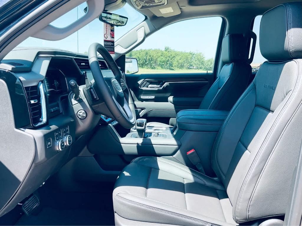 new 2025 GMC Sierra 1500 car, priced at $66,500