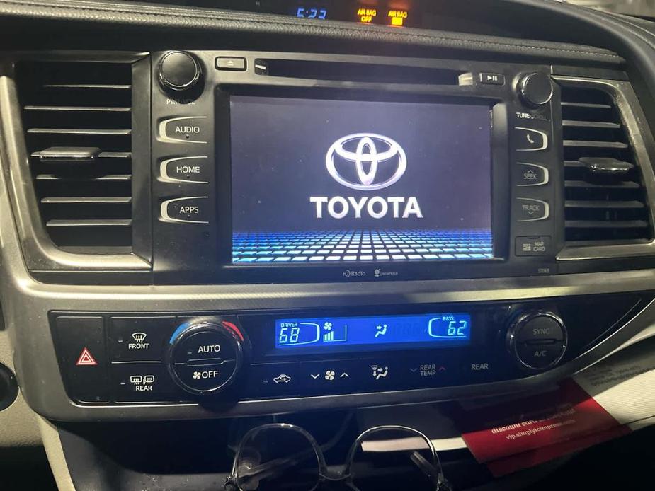 used 2015 Toyota Highlander car, priced at $16,493