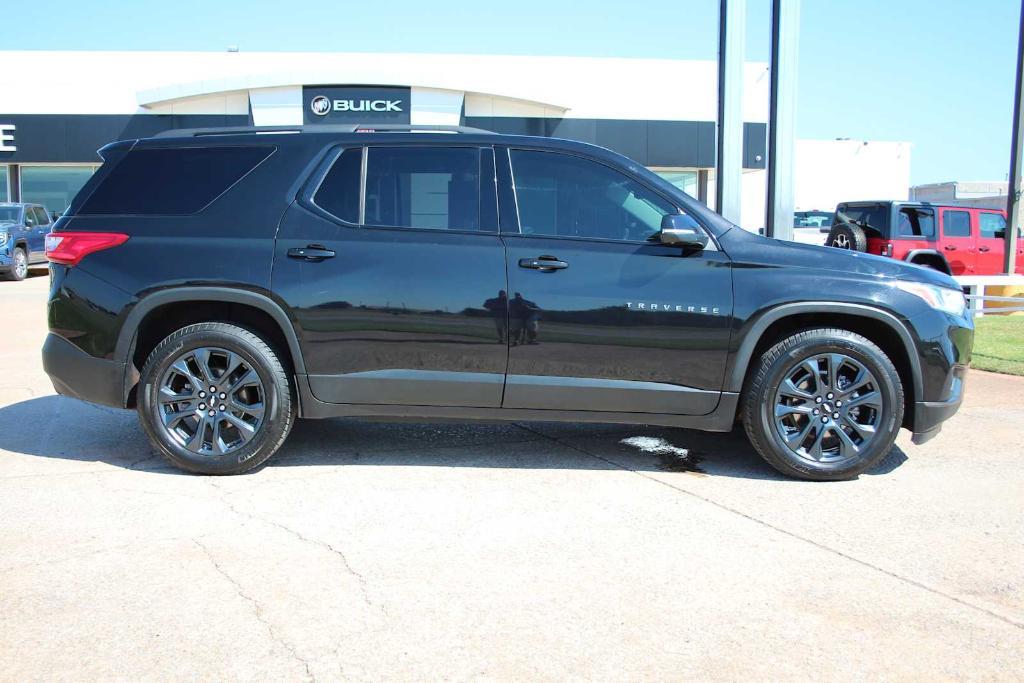 used 2021 Chevrolet Traverse car, priced at $24,350