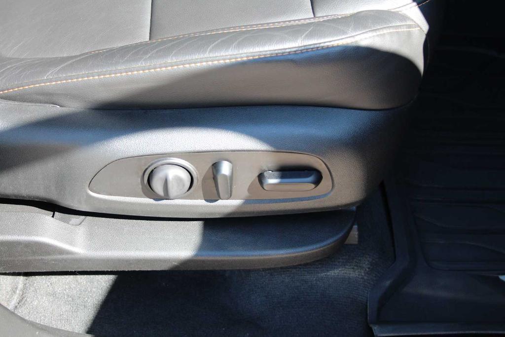 used 2021 Chevrolet Traverse car, priced at $24,350