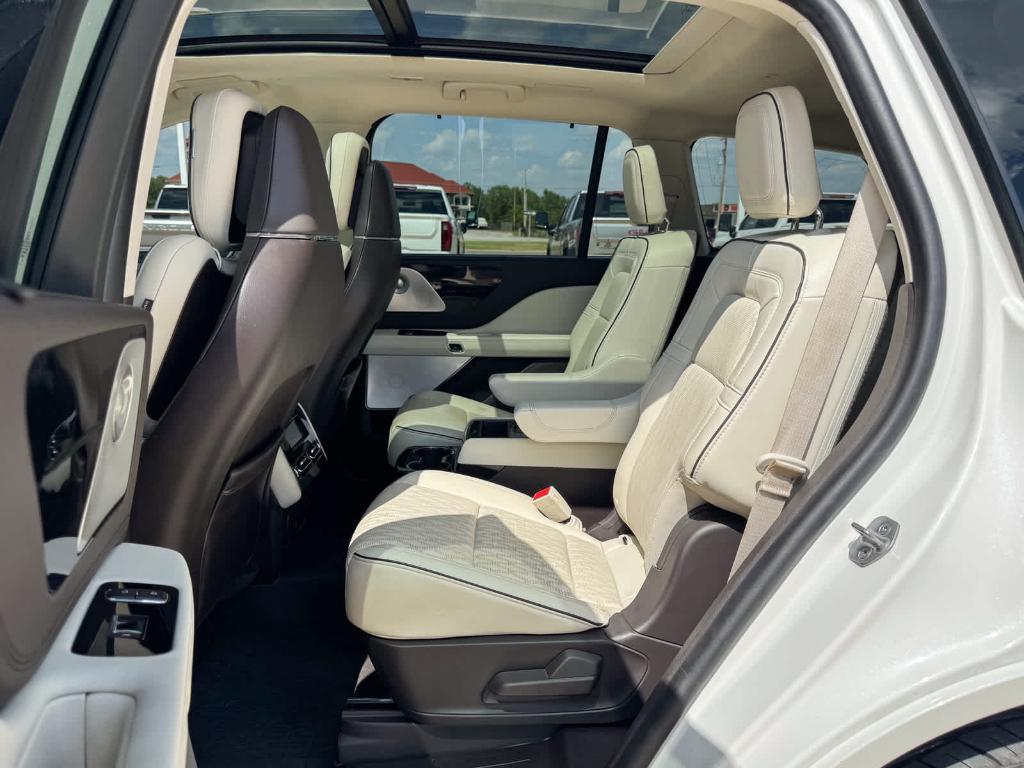 used 2022 Lincoln Aviator car, priced at $51,686