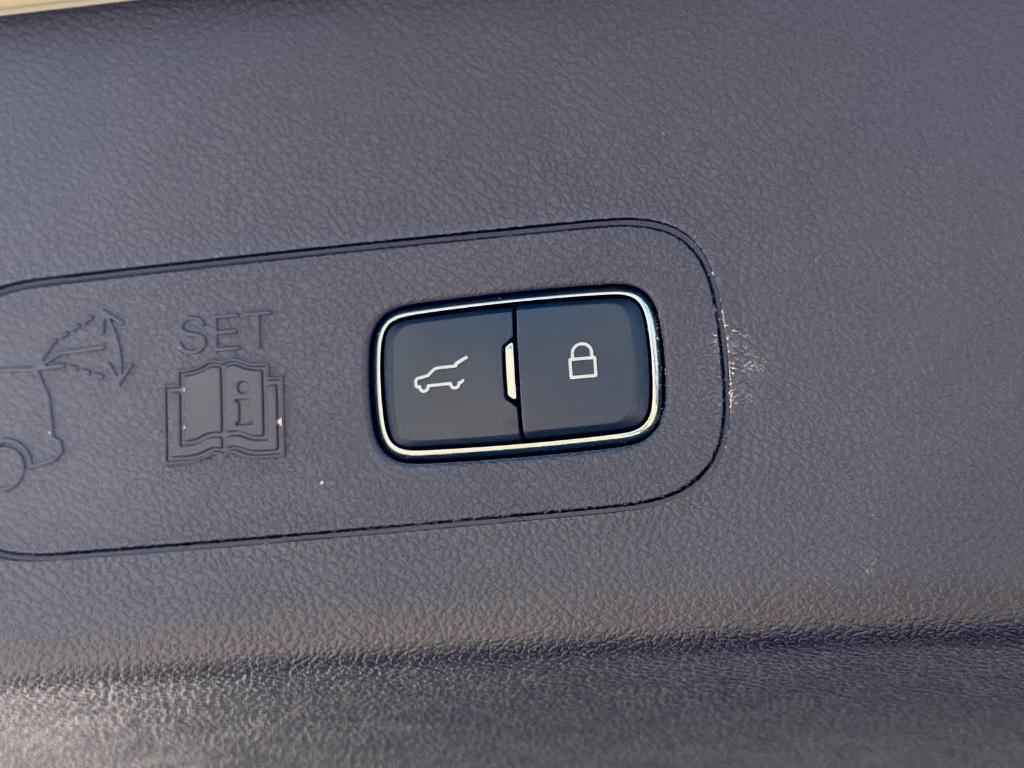 used 2022 Lincoln Aviator car, priced at $51,686