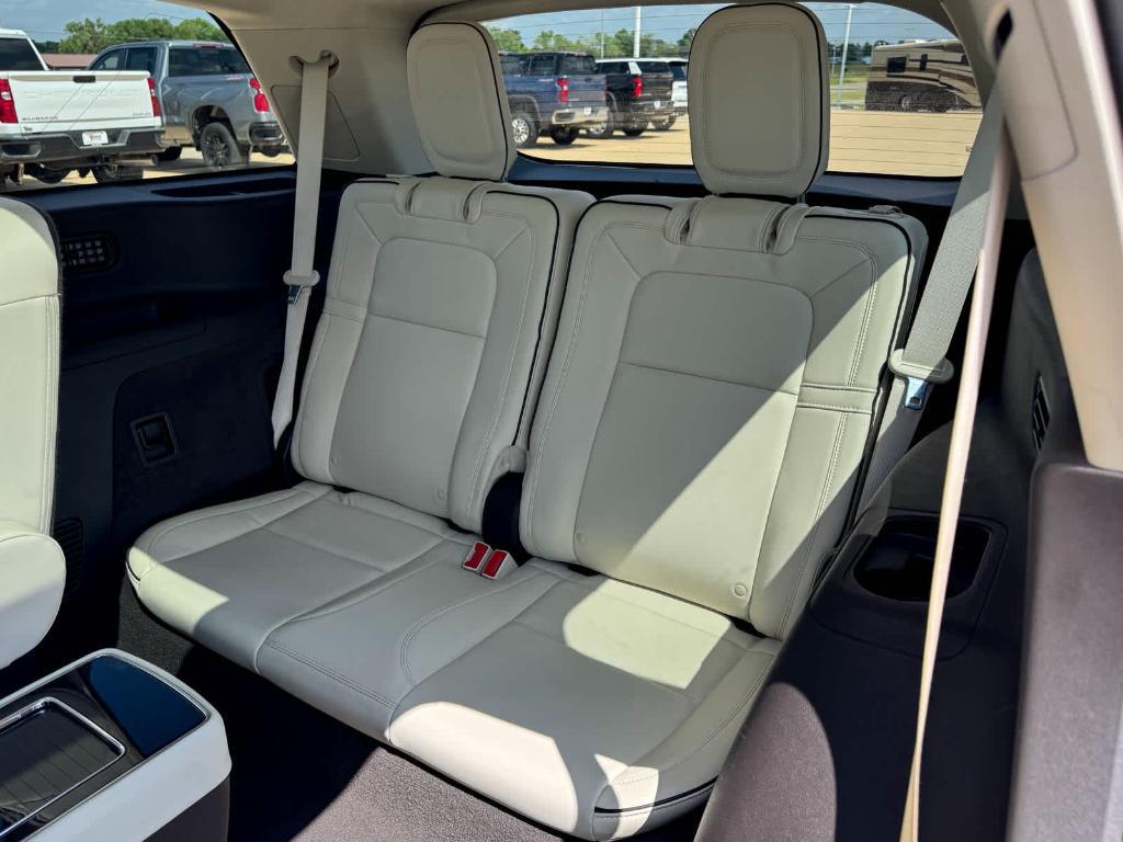 used 2022 Lincoln Aviator car, priced at $51,686