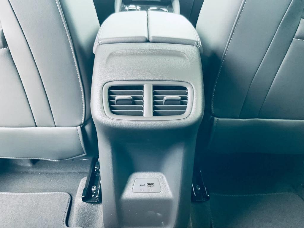 new 2025 Buick Envision car, priced at $37,445