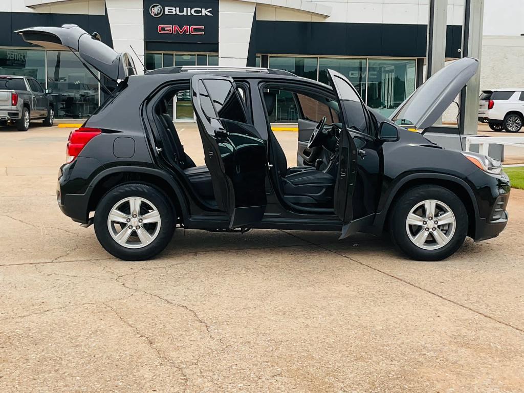 used 2022 Chevrolet Trax car, priced at $18,750