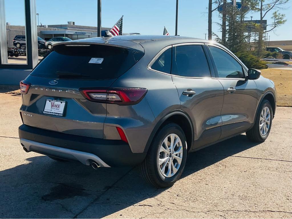 new 2025 Ford Escape car, priced at $30,475