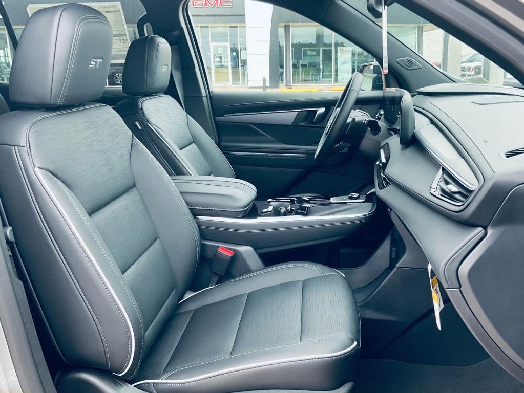 new 2025 Buick Enclave car, priced at $51,730