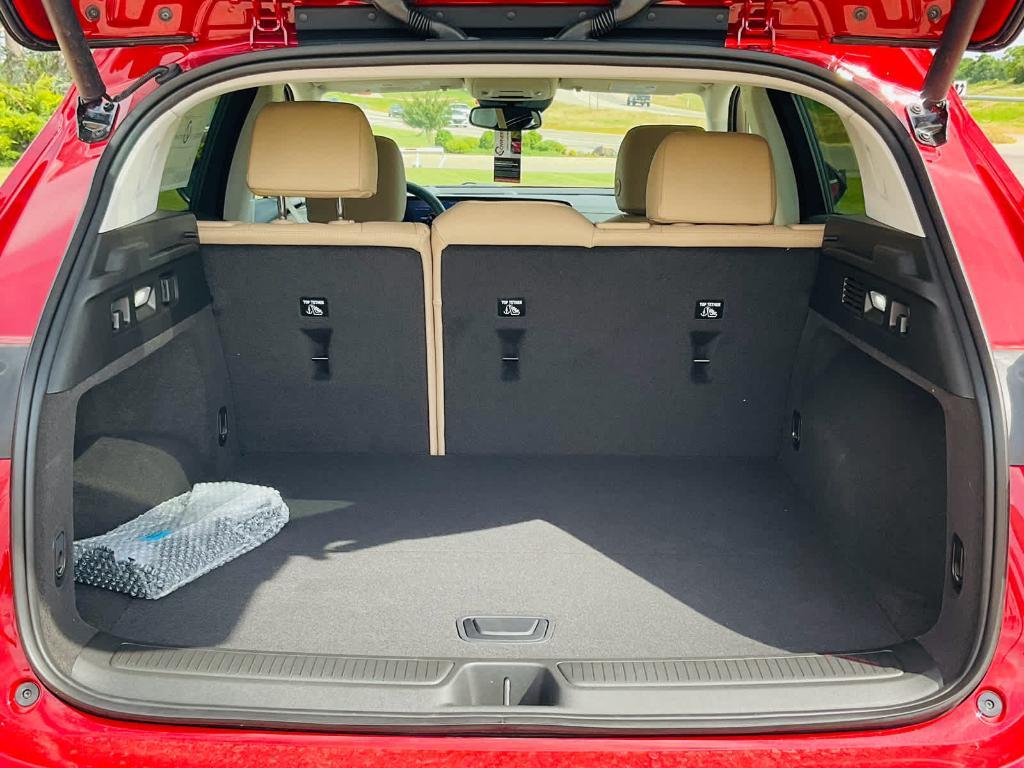 new 2025 Buick Envision car, priced at $37,940