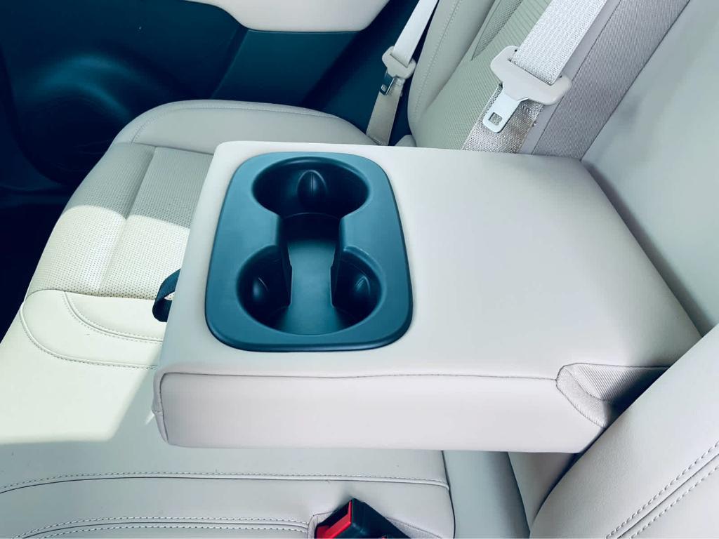 new 2025 Buick Envision car, priced at $37,940