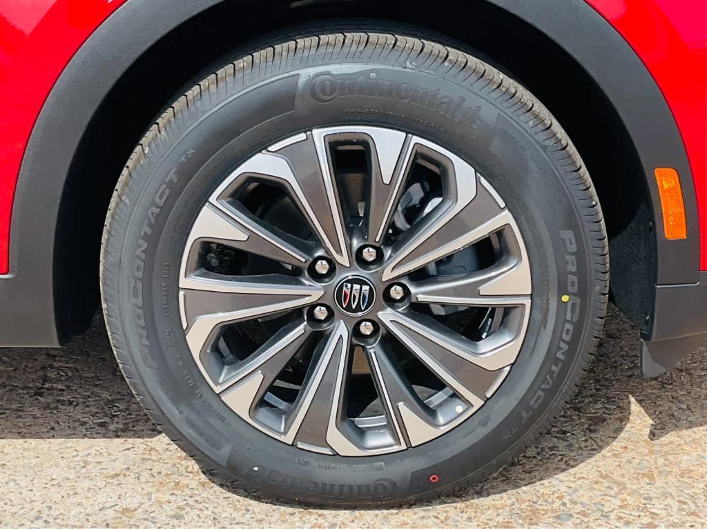 new 2025 Buick Envision car, priced at $37,940
