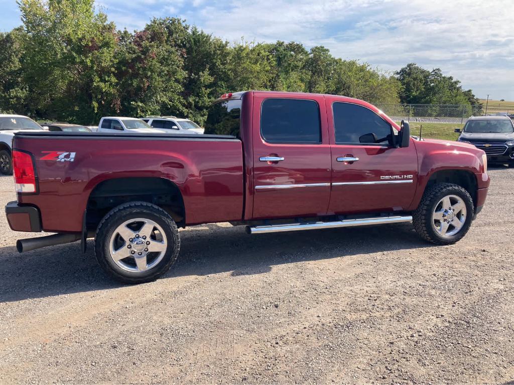 used 2014 GMC Sierra 2500 car, priced at $26,500