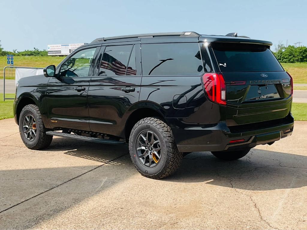 new 2025 Ford Expedition car, priced at $83,025