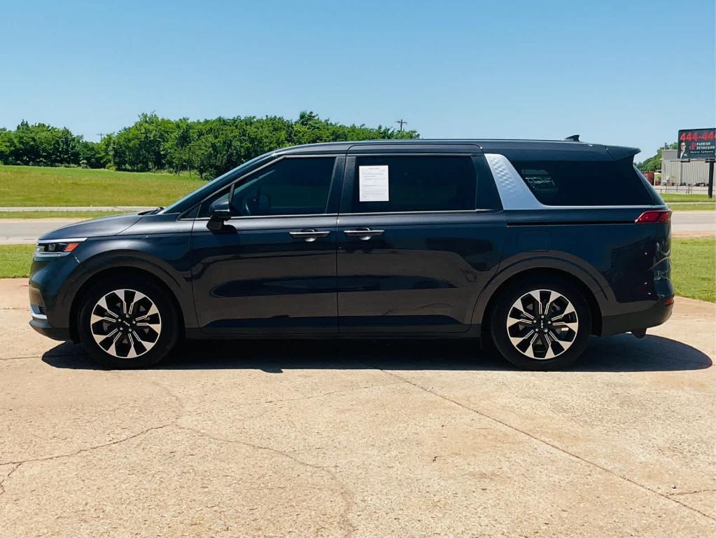 used 2024 Kia Carnival car, priced at $37,000