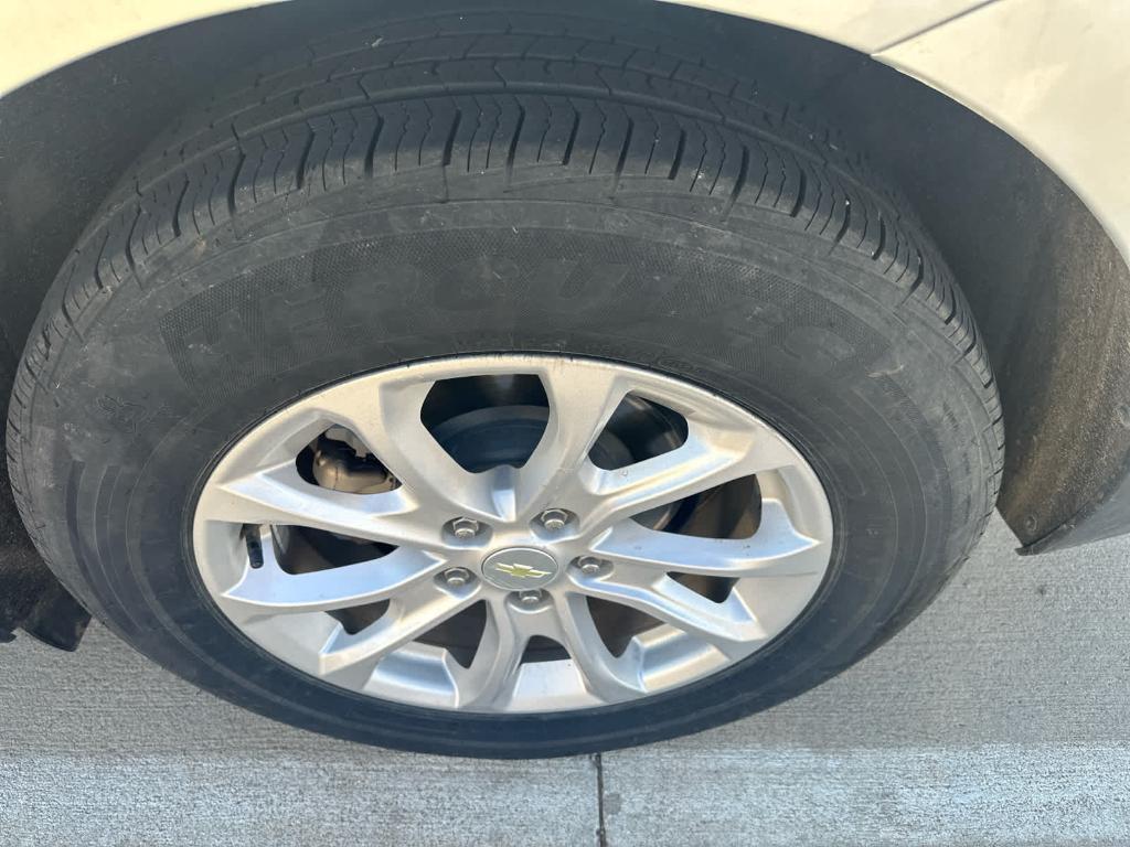 used 2020 Chevrolet Equinox car, priced at $20,000