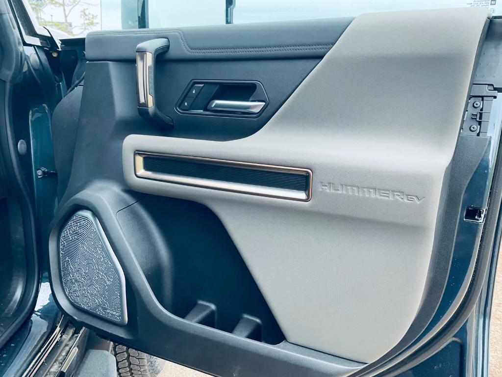 new 2025 GMC HUMMER EV SUV car, priced at $93,020