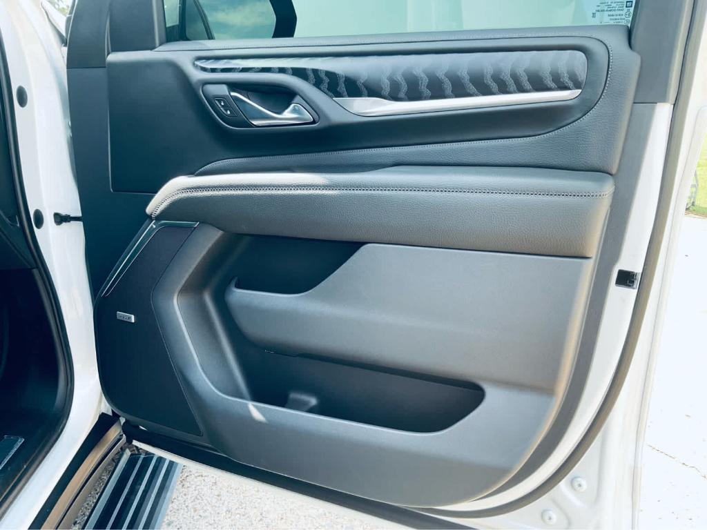 used 2021 GMC Yukon car, priced at $50,500