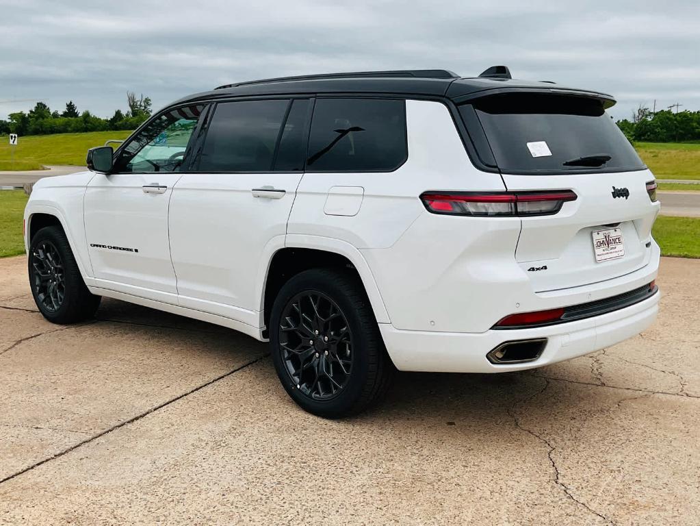 new 2025 Jeep Grand Cherokee L car, priced at $65,002