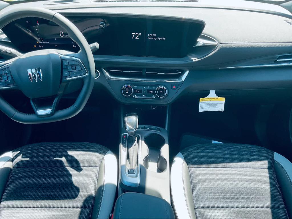 new 2025 Buick Envista car, priced at $26,130