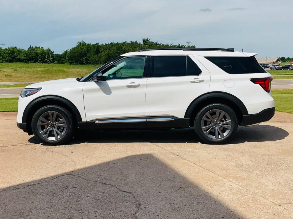 new 2025 Ford Explorer car, priced at $46,924