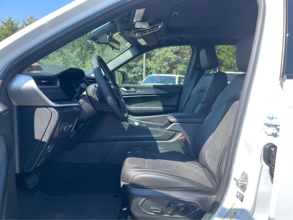 new 2025 Jeep Grand Cherokee L car, priced at $43,635