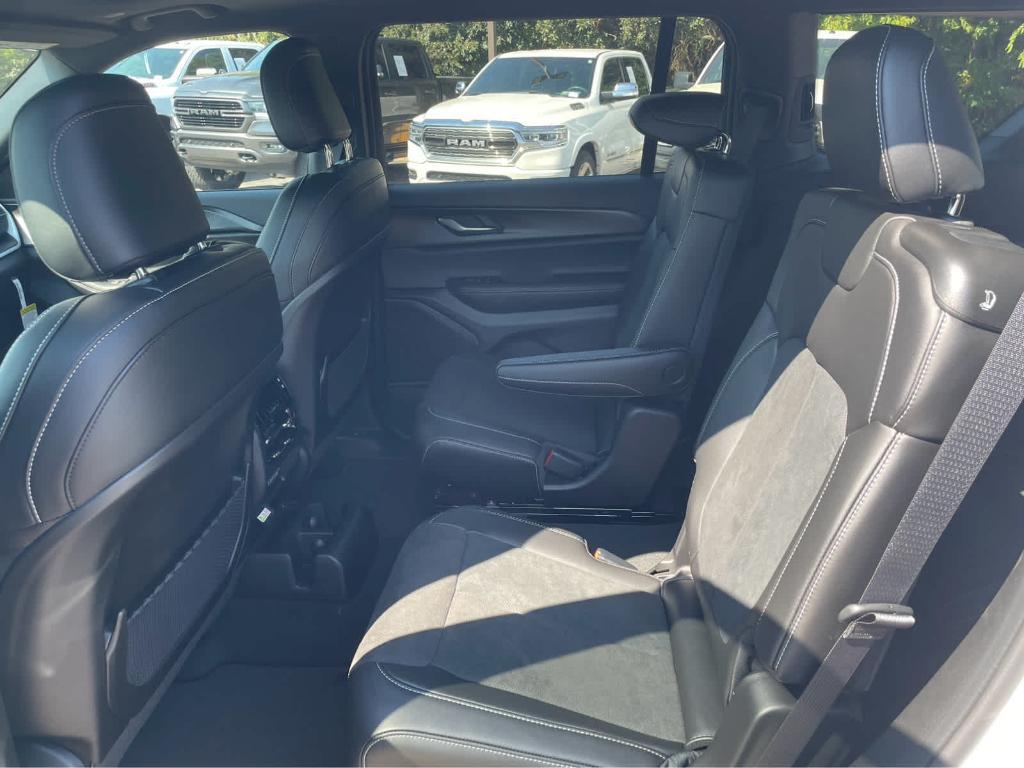 new 2025 Jeep Grand Cherokee L car, priced at $43,635