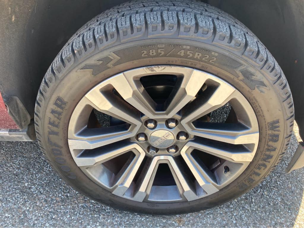 used 2019 GMC Yukon car, priced at $44,500