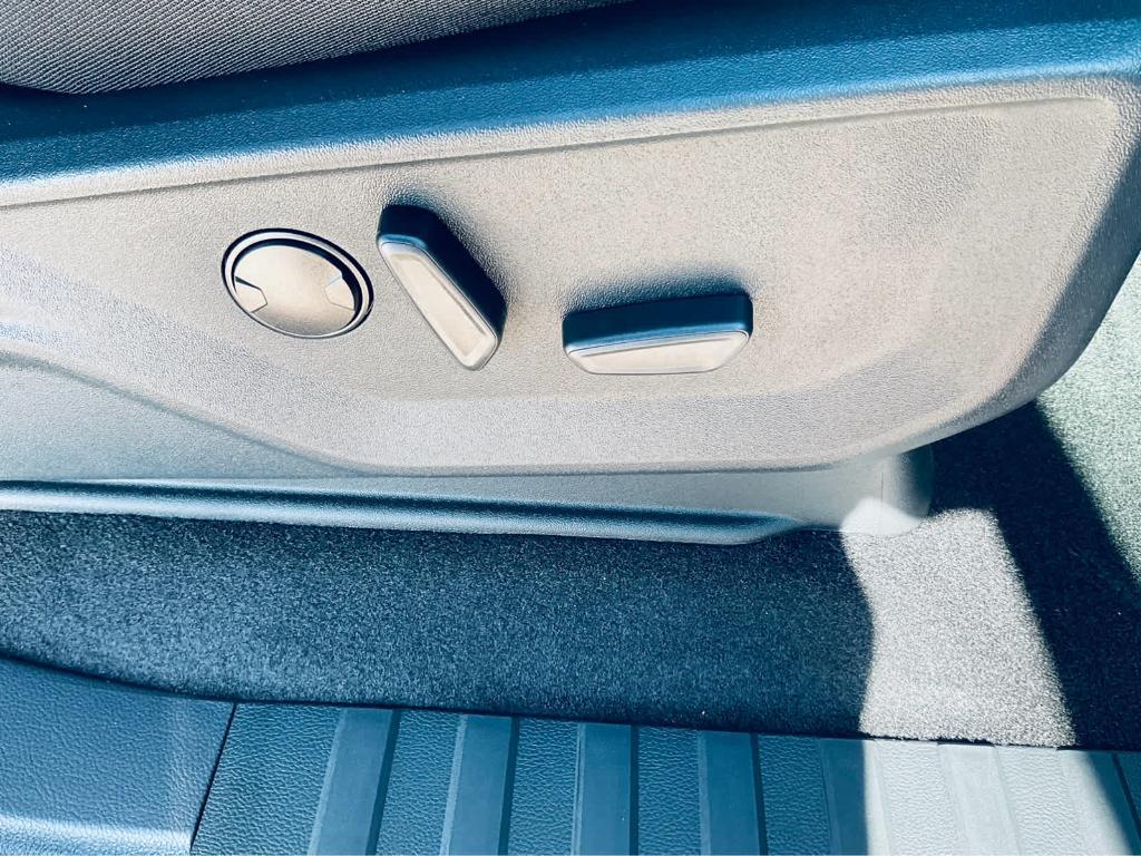new 2025 Ford F-150 car, priced at $56,452