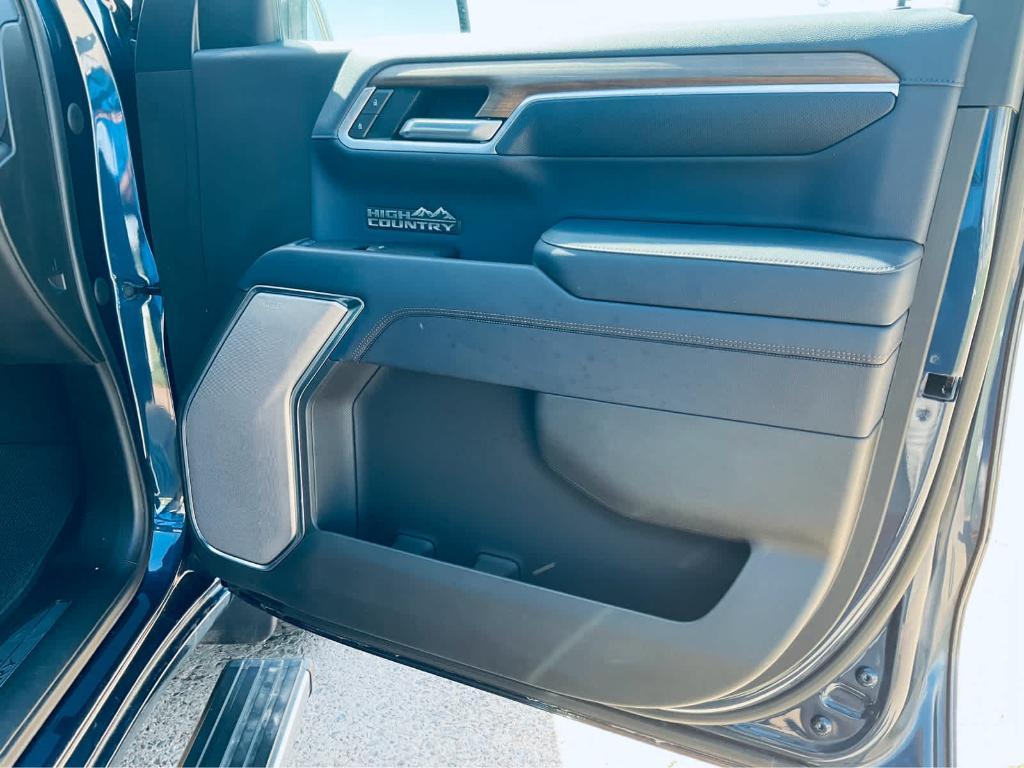 used 2022 Chevrolet Silverado 1500 car, priced at $43,500