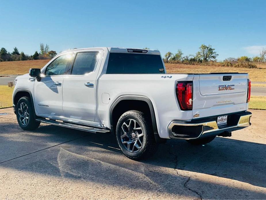 new 2025 GMC Sierra 1500 car, priced at $58,195