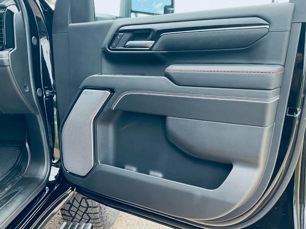 new 2025 GMC Sierra 2500 car, priced at $91,775