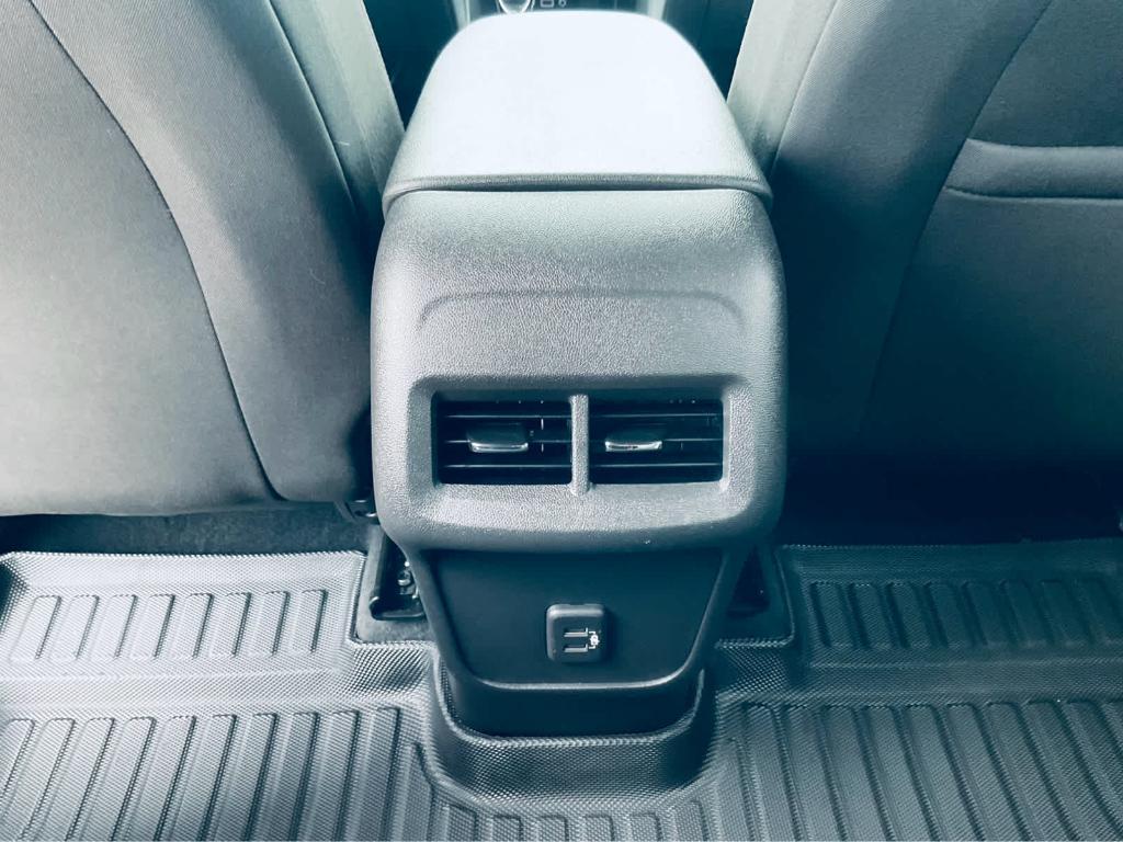 used 2022 Chevrolet Equinox car, priced at $20,750
